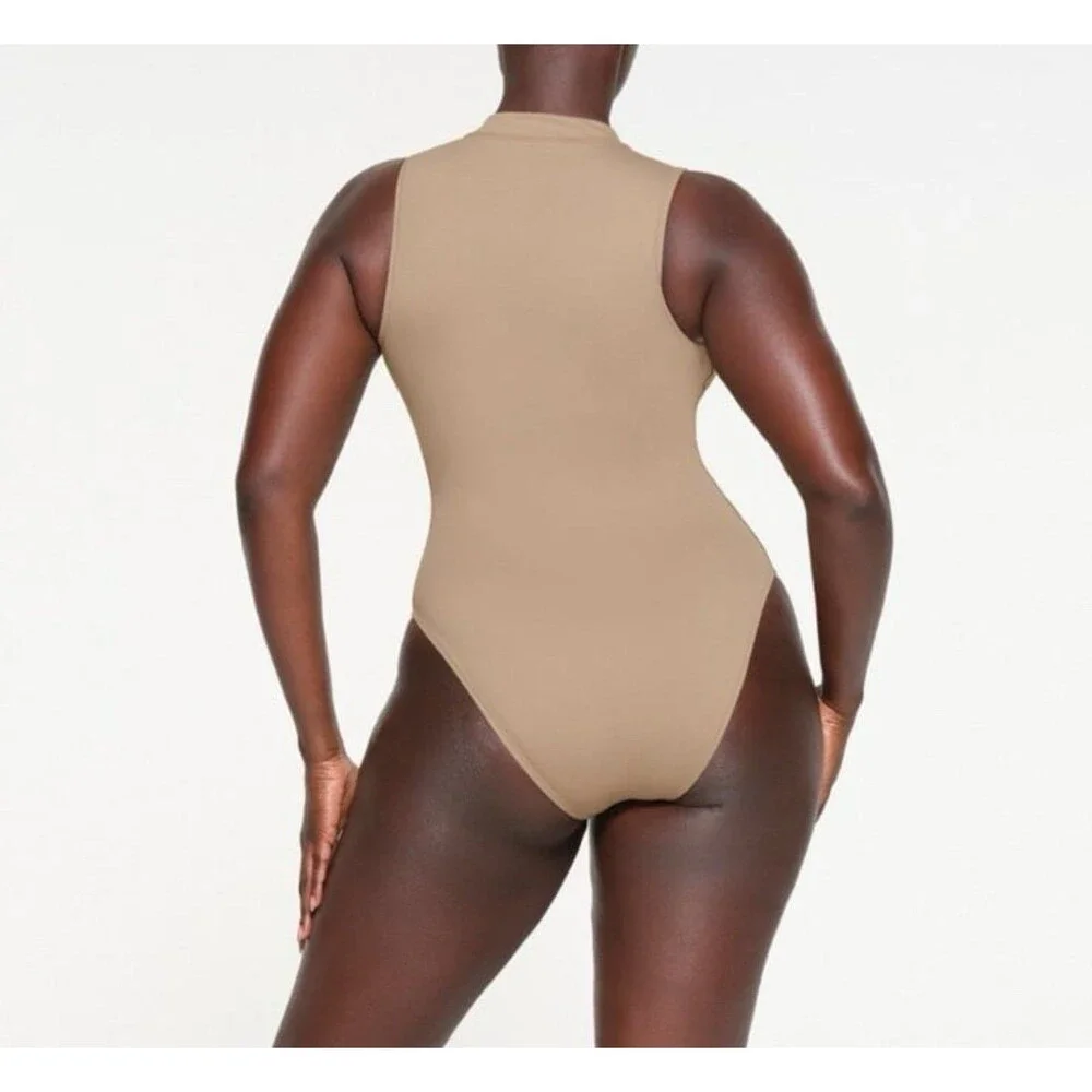 Skims Signature Swim Zip Front Sleeveless One Piece Desert XXS